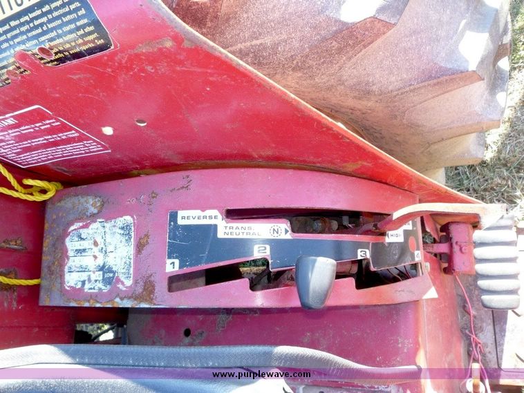 image for item 5105 International 464 tractor