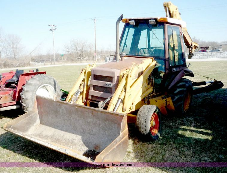 image for item 5106 1989 Case 580K back hoe loader
