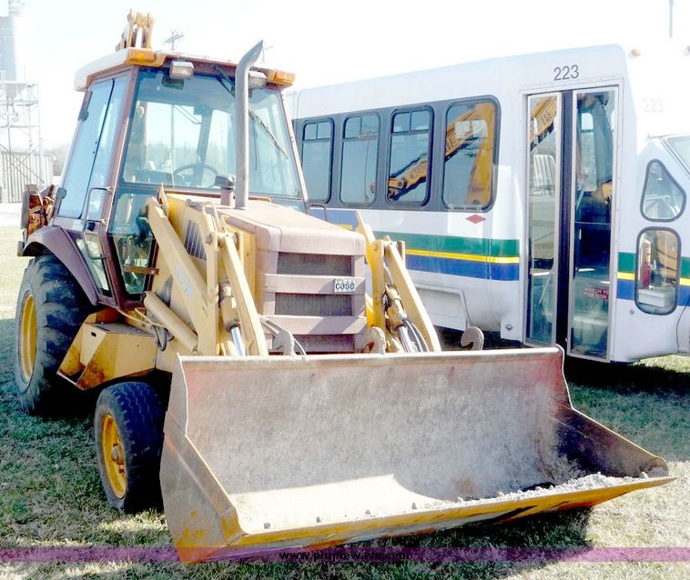 image for item 5106 1989 Case 580K back hoe loader