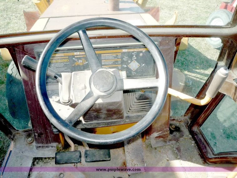 image for item 5106 1989 Case 580K back hoe loader