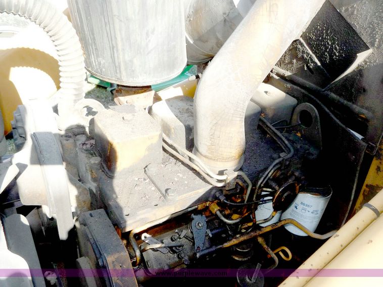 image for item 5106 1989 Case 580K back hoe loader