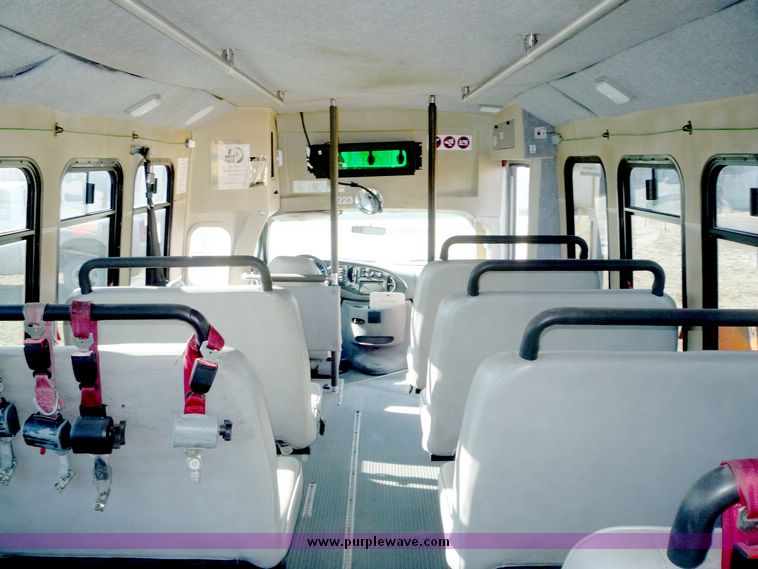 image for item 5107 1999 Ford E-450 Super Duty RV