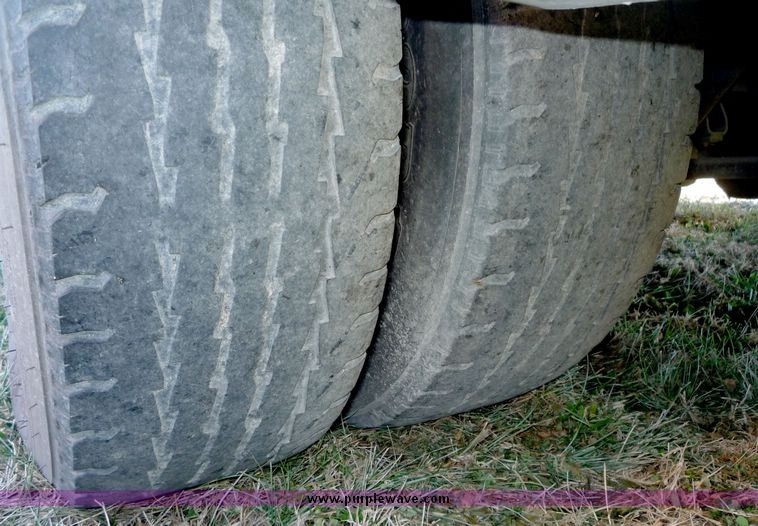 image for item 5107 1999 Ford E-450 Super Duty RV