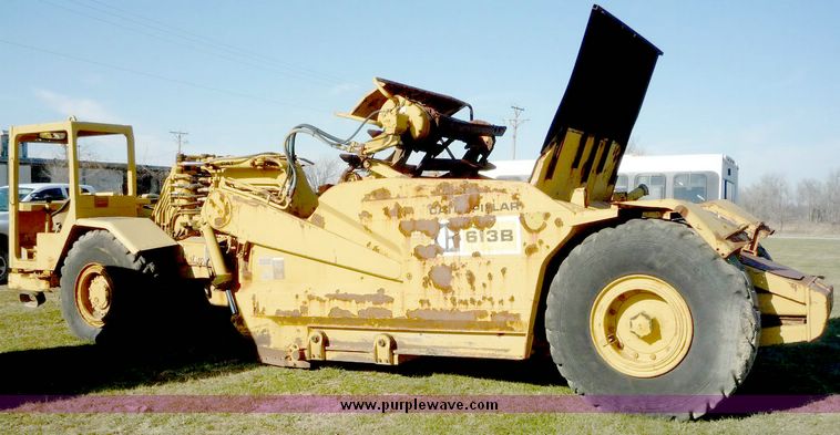 image for item 5109 1979 Caterpillar 613B paddle scraper