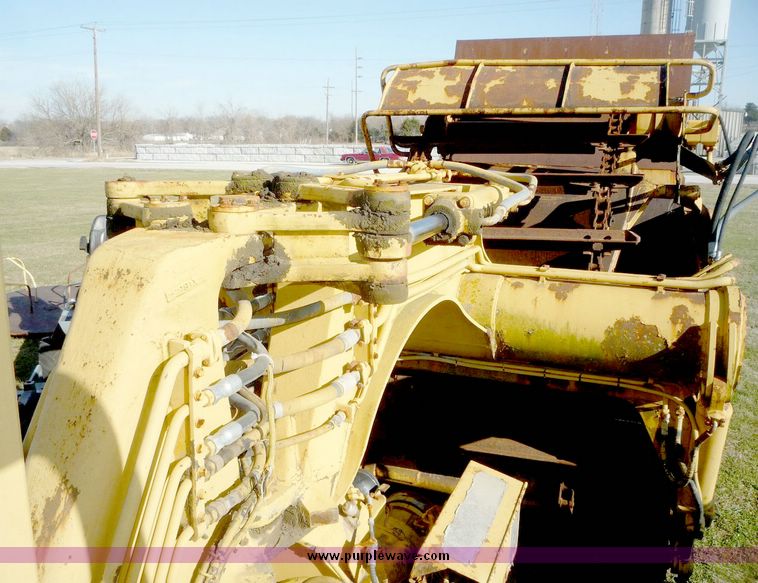 image for item 5109 1979 Caterpillar 613B paddle scraper