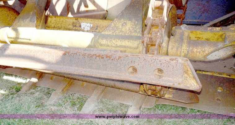 image for item 5109 1979 Caterpillar 613B paddle scraper