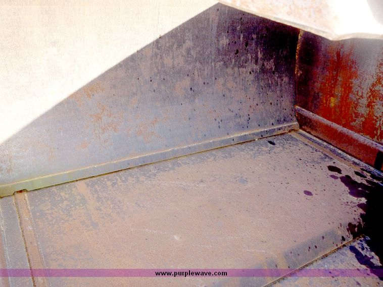 image for item 5109 1979 Caterpillar 613B paddle scraper