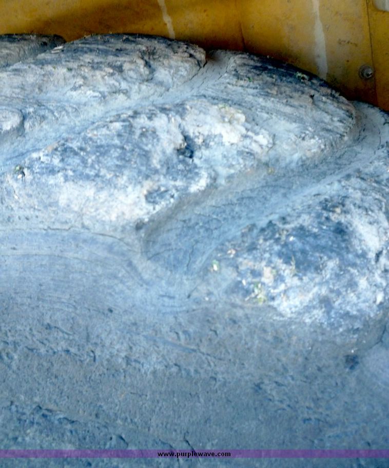 image for item 5109 1979 Caterpillar 613B paddle scraper