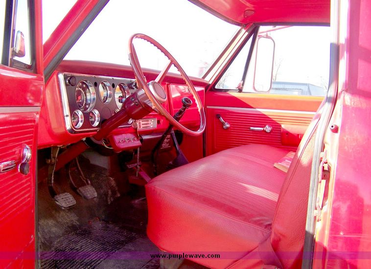 image for item 8429 1971 Chevrolet C50 fire tanker truck