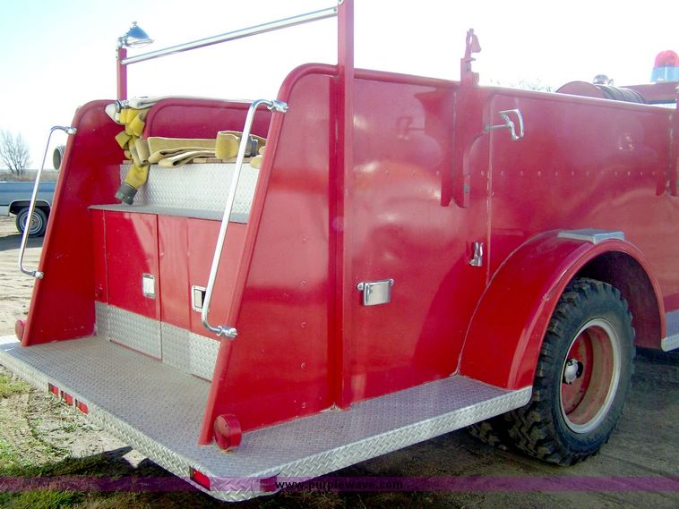 image for item 8429 1971 Chevrolet C50 fire tanker truck