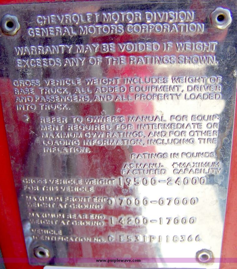 image for item 8429 1971 Chevrolet C50 fire tanker truck