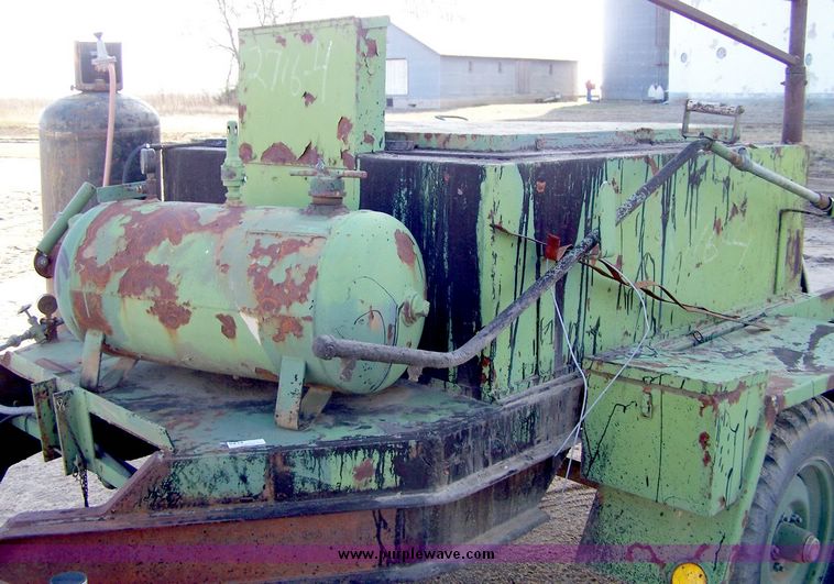 image for item 8434 1971 General Steel 1901 kettle tank