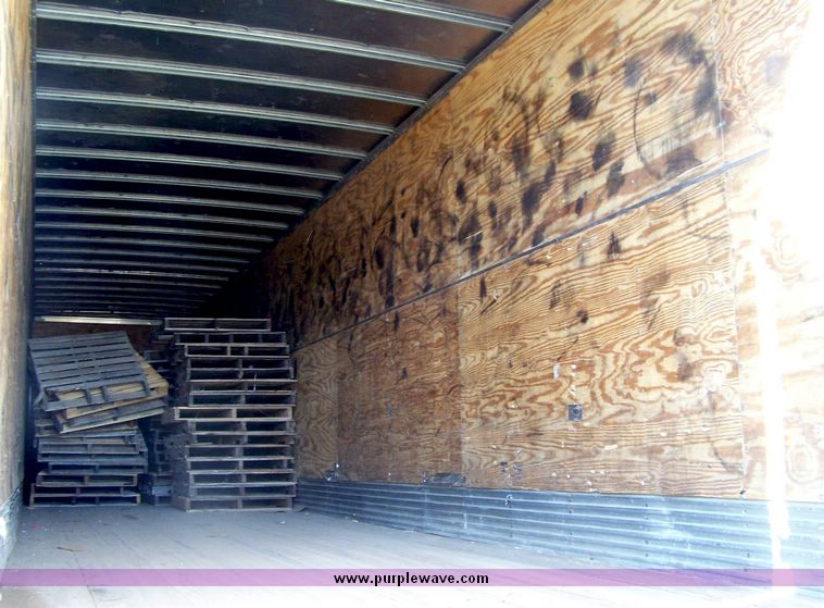 image for item 8436 1992 Oshkosh 48' box trailer