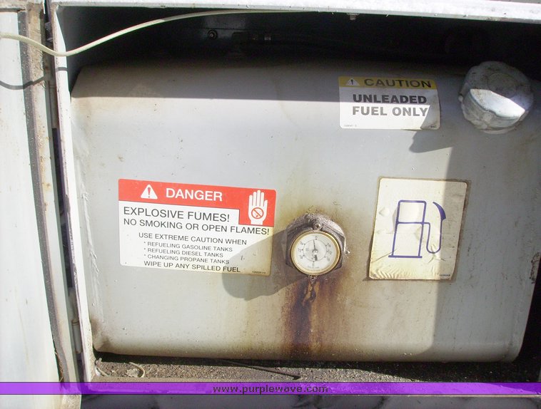 image for item 1004 2004 Skyjack SJ 7127 scissor lift