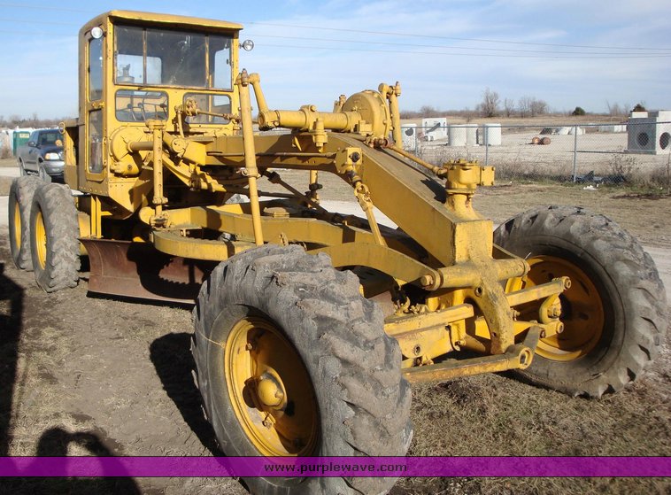 image for item 1202 Caterpillar 12 grader
