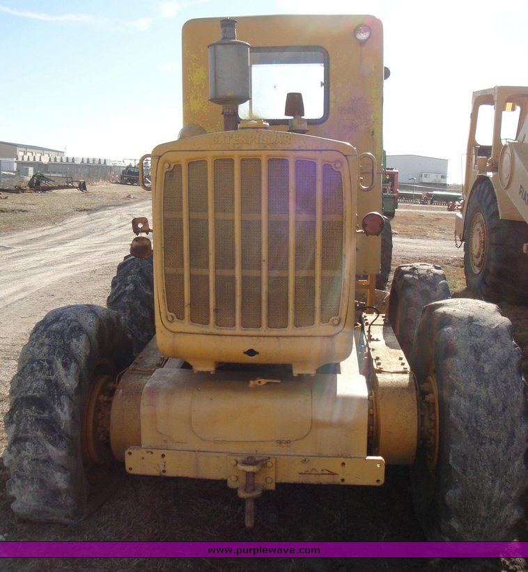 image for item 1202 Caterpillar 12 grader