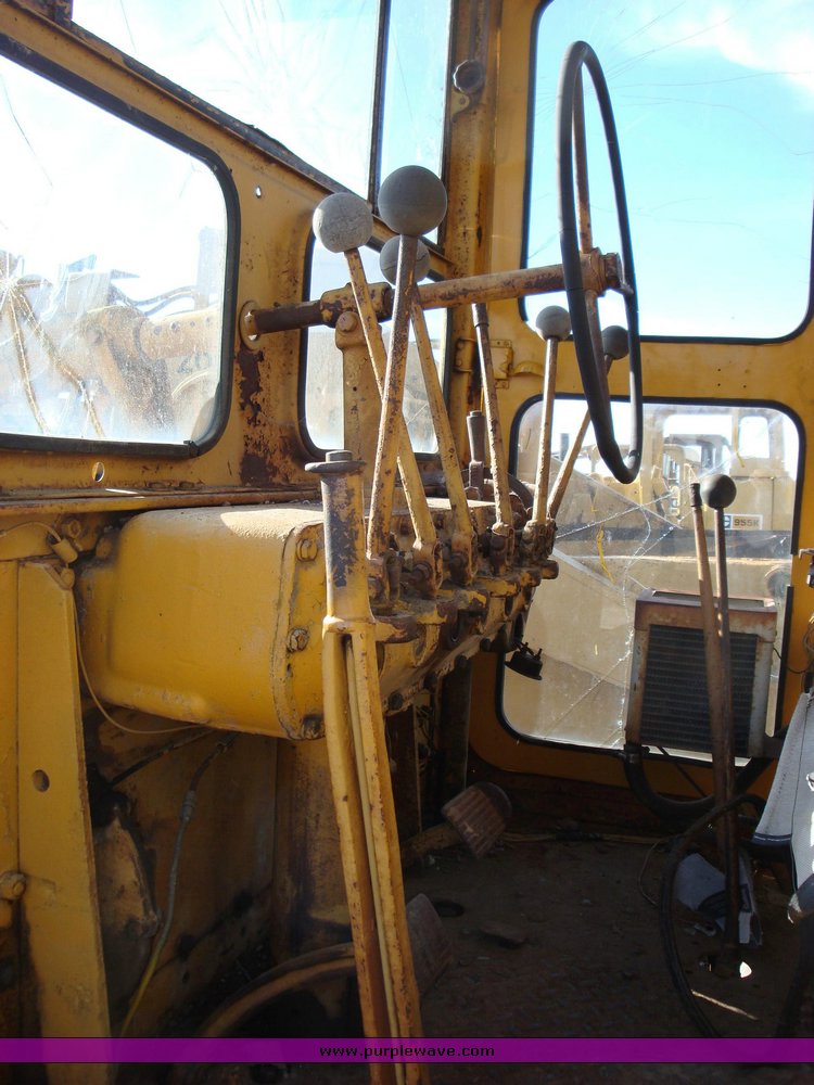 image for item 1202 Caterpillar 12 grader