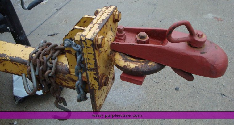 image for item 1203 Vermeer 935 chipper