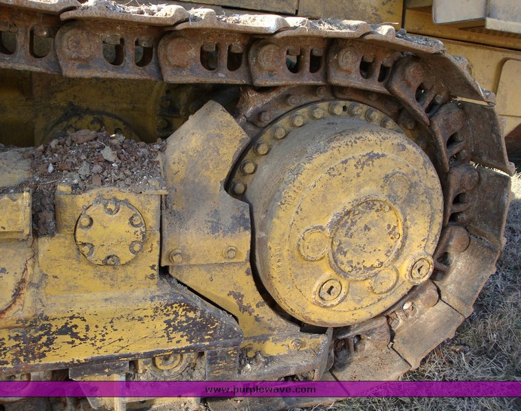 image for item 1204 1986 Caterpillar 953 track loader