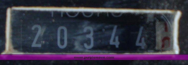 image for item 1204 1986 Caterpillar 953 track loader