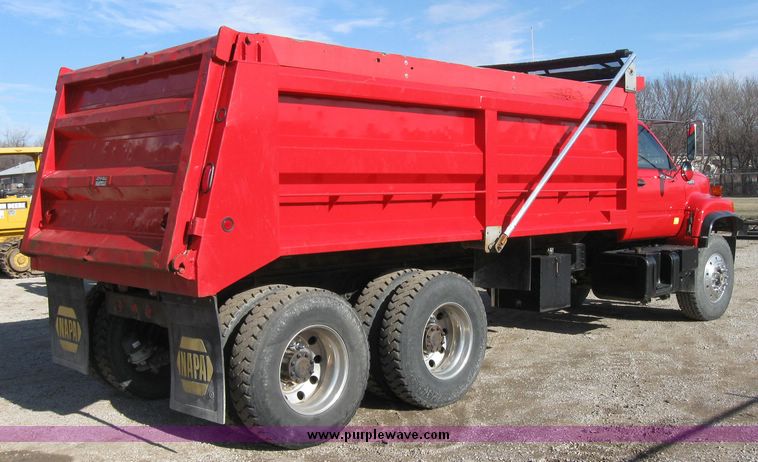 image for item 3169 1996 GMC Topkick C7H064 dump truck