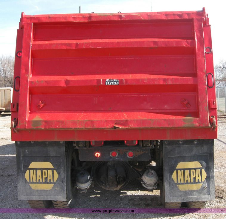 image for item 3169 1996 GMC Topkick C7H064 dump truck