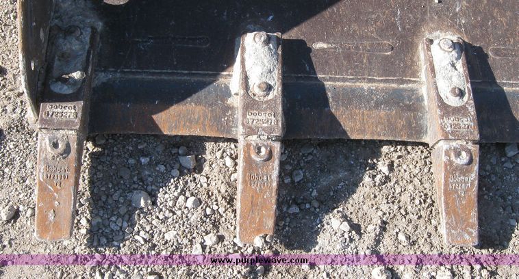 image for item 3170 2002 Bobcat S250 skid steer