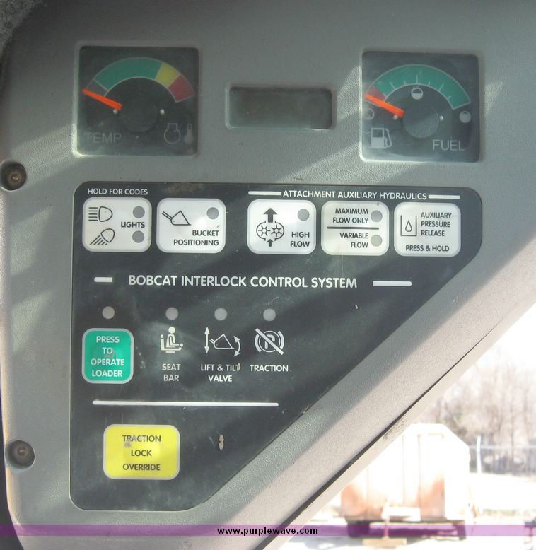 image for item 3170 2002 Bobcat S250 skid steer