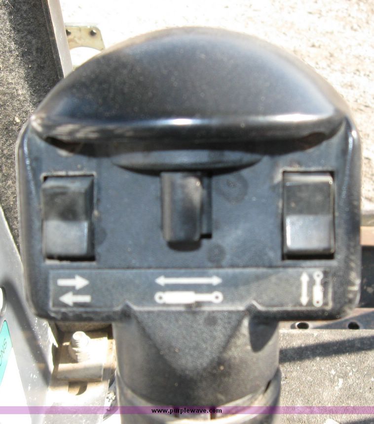 image for item 3170 2002 Bobcat S250 skid steer