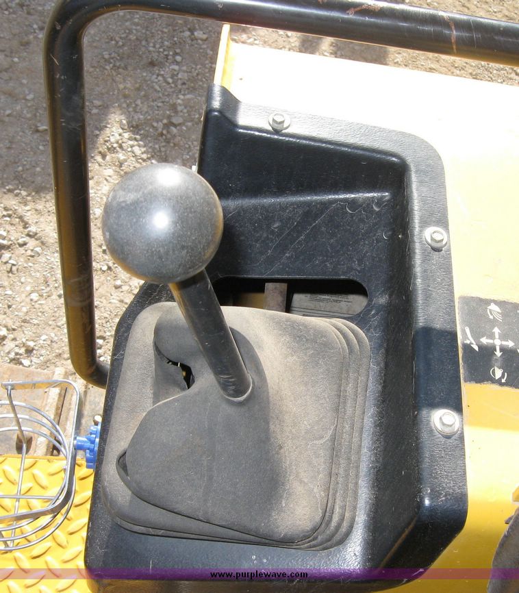 image for item 3171 1998 John Deere 455G Series IV track loader