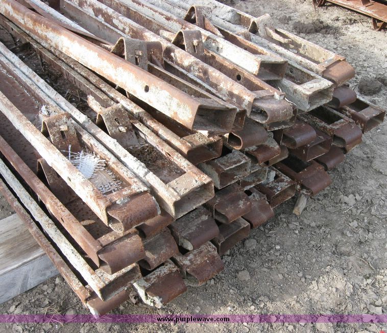 image for item 3175 (37) 4"W x 10'L metal edge forms