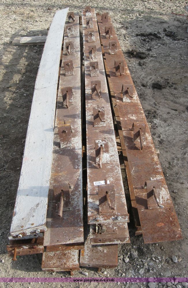 image for item 3176 Approximately 12 6" metal radius forms