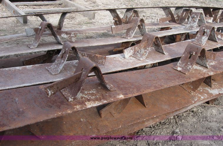 image for item 3176 Approximately 12 6" metal radius forms