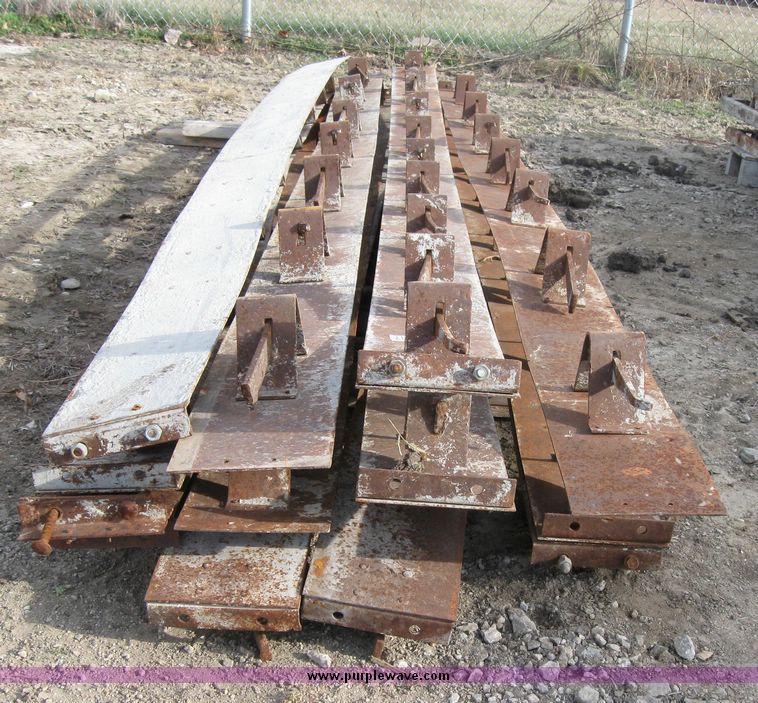 image for item 3176 Approximately 12 6" metal radius forms