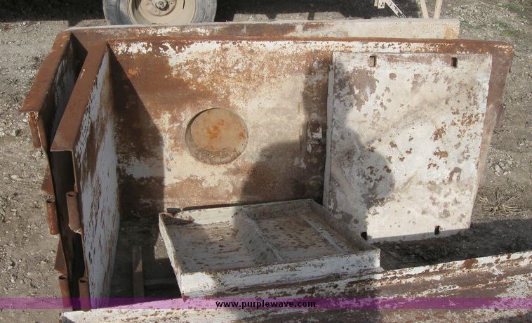 image for item 3177 Concrete Jumbo forms