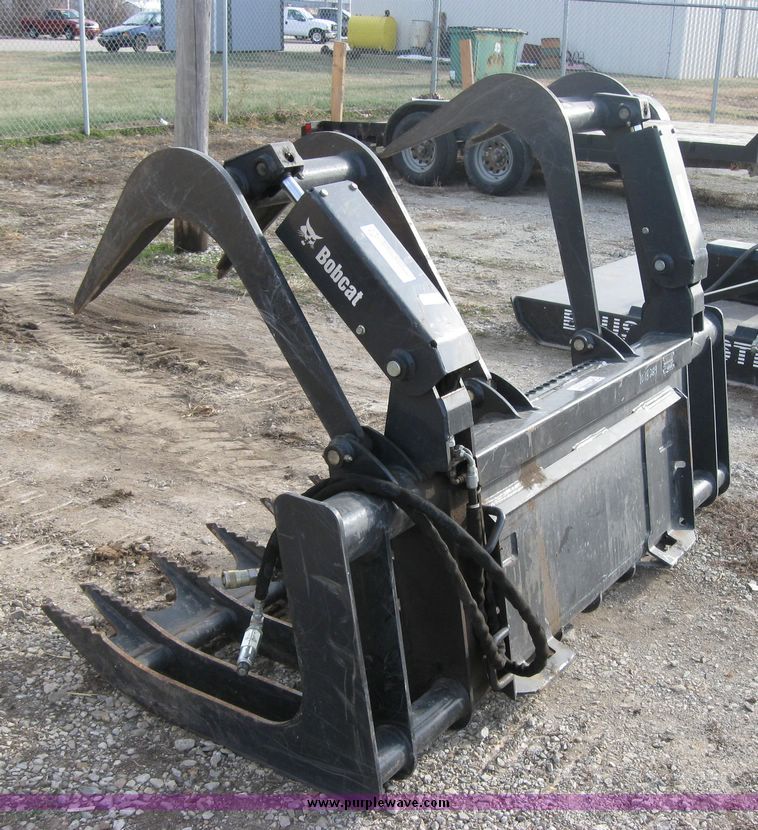 image for item 3178 2008 Bobcat model 82 root grapple