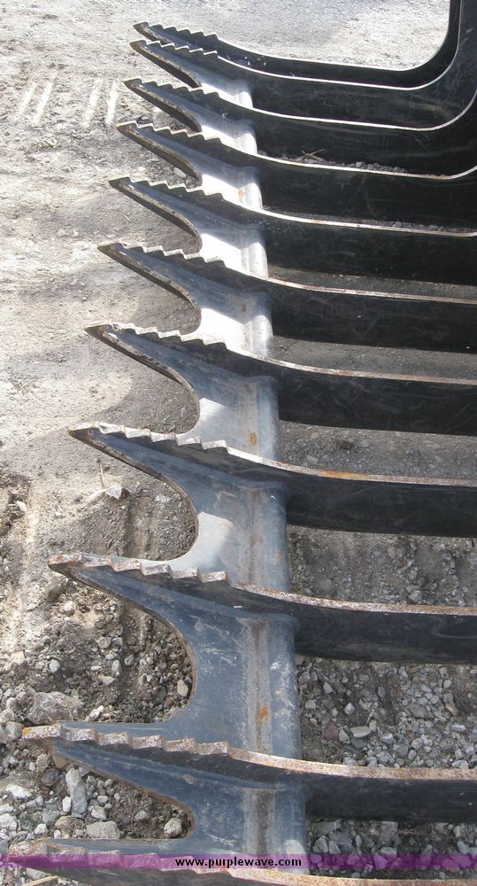 image for item 3178 2008 Bobcat model 82 root grapple