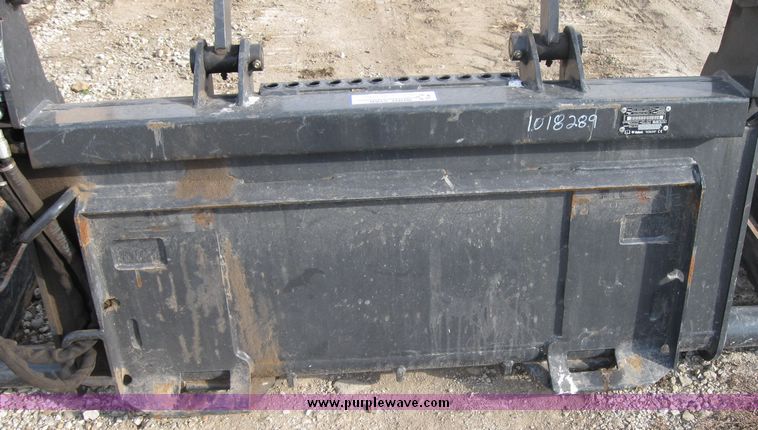 image for item 3178 2008 Bobcat model 82 root grapple