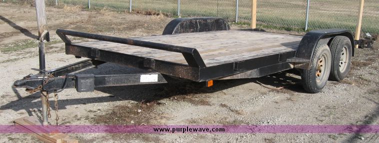 image for item 3256 1999 16' tandem axle trailer