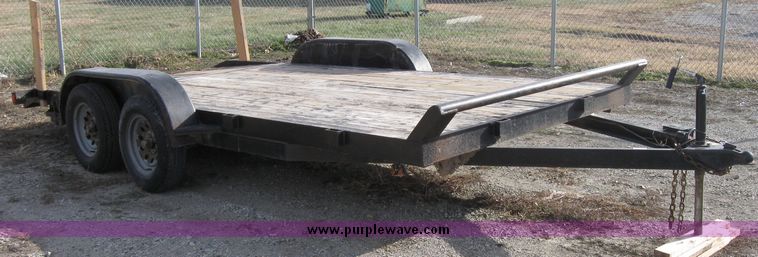 image for item 3256 1999 16' tandem axle trailer