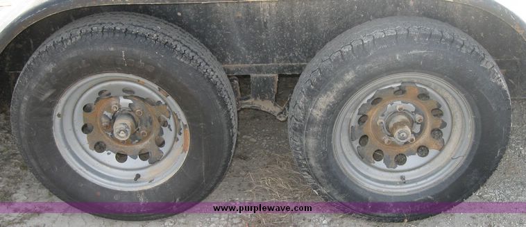 image for item 3256 1999 16' tandem axle trailer