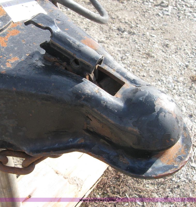 image for item 3256 1999 16' tandem axle trailer