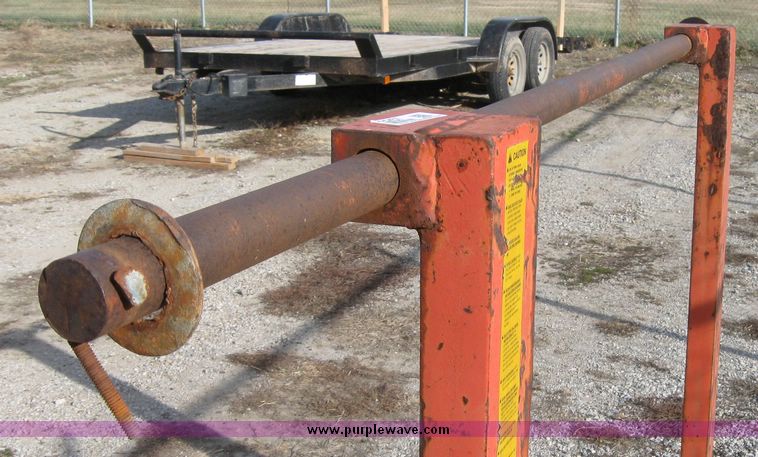 image for item 3257 42" bucket forks