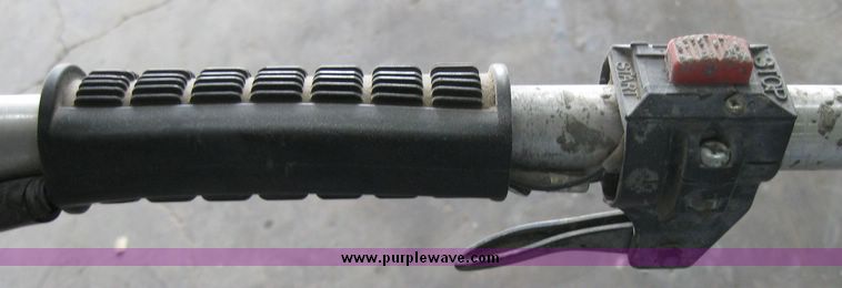 image for item 3258 Vibra Strike 12' screed