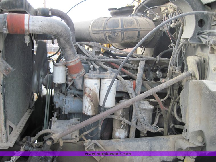 image for item 4458 1990 Mack CH613 dump truck