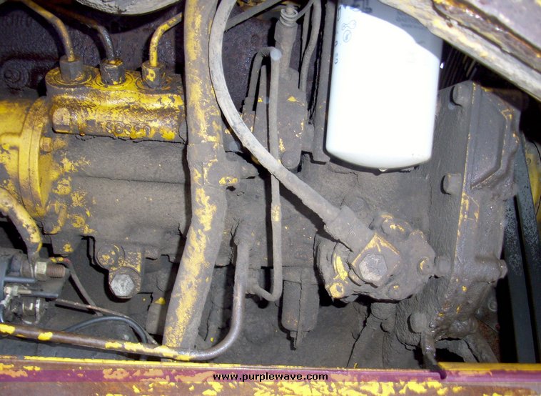 image for item 5053 1973 Traxcavator 941 loader