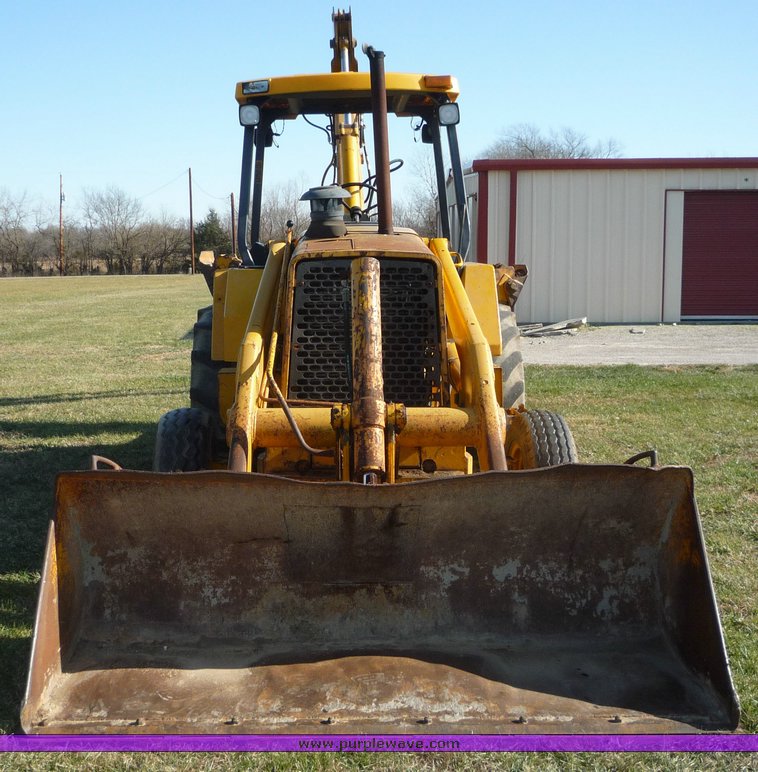 image for item 5084 1988 John Deere 510C backhoe loader