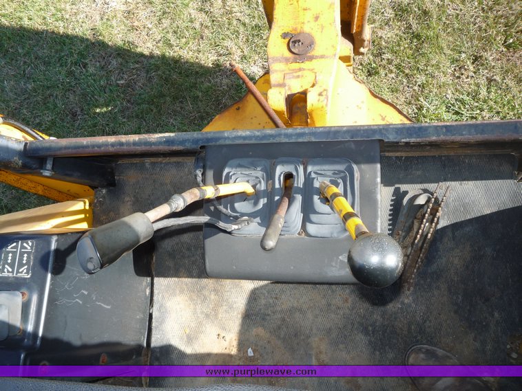 image for item 5084 1988 John Deere 510C backhoe loader