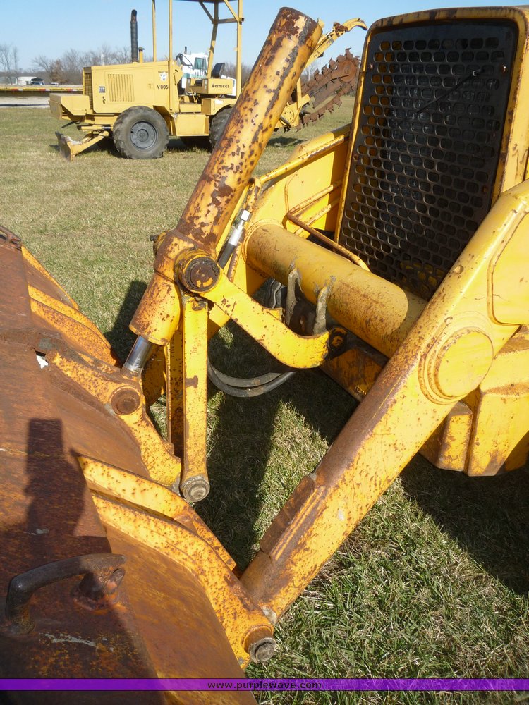 image for item 5084 1988 John Deere 510C backhoe loader
