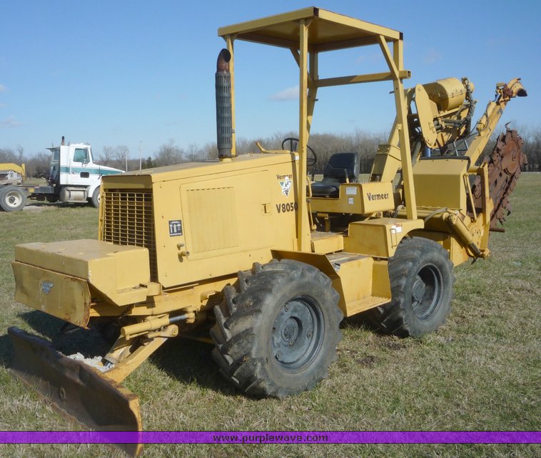 image for item 5086 Vermeer V8050 trencher